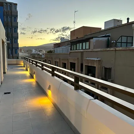 The Penthouse Apartamento *
