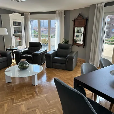 The Penthouse * 알메리아